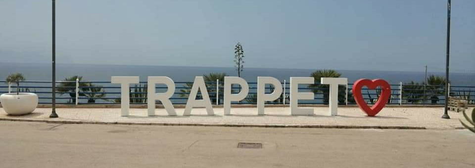 Trappeto: Installata scritta gigante sul lungomare