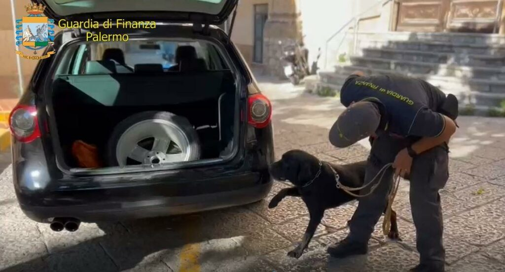Palermo: GdF: sequestrati 7,7 kg di cocaina&hellip;