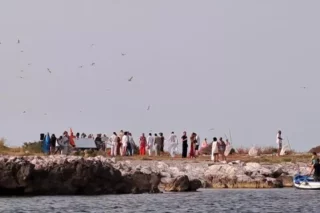 Festa abusiva all’isolotto di Isola delle Femmine, noto dj palermitano: “Non era un party giravamo un video”