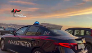Siracusa, continua a rubare nonostante la misura cautelare, finisce in carcere una donna di 36 anni