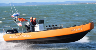 Bagnante salvato nelle acque antistanti il Circolo Nautico di Gela