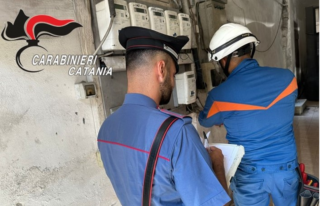 Catania, zona porto. Scoperto allaccio abusivo Enel in un bar: denunciato il titolare
