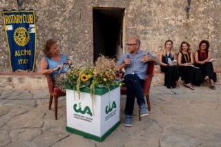 Torre Doria di Scopello. “Il bello della cultura”, successo di pubblico per il primo appuntamento del Rotary di Alcamo