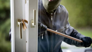 Due vittoriesi arrestati a Comiso per furto in un’abitazione