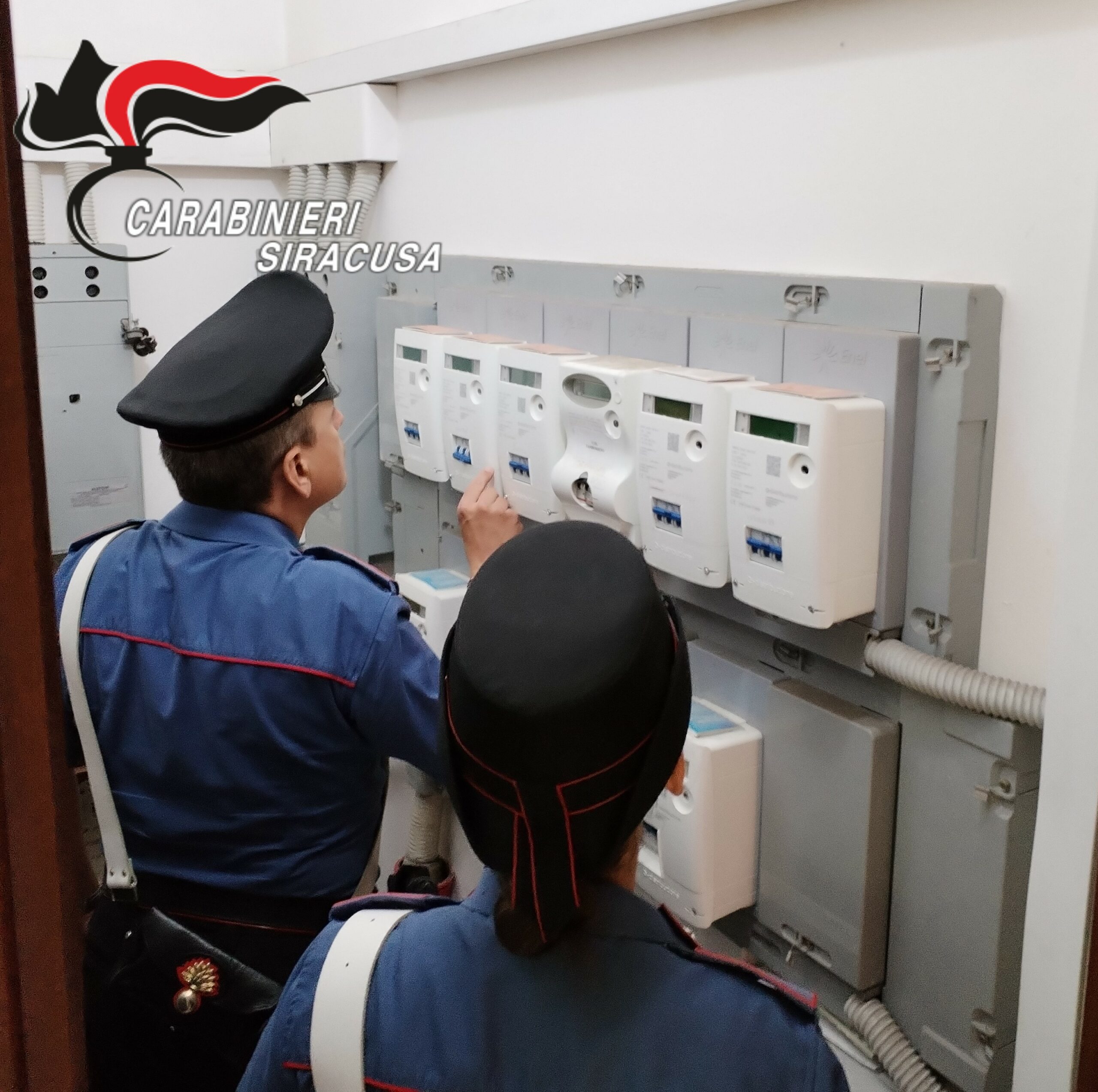 Pachino, furto di energia elettrica nelle case popolari: quattro persone denunciate