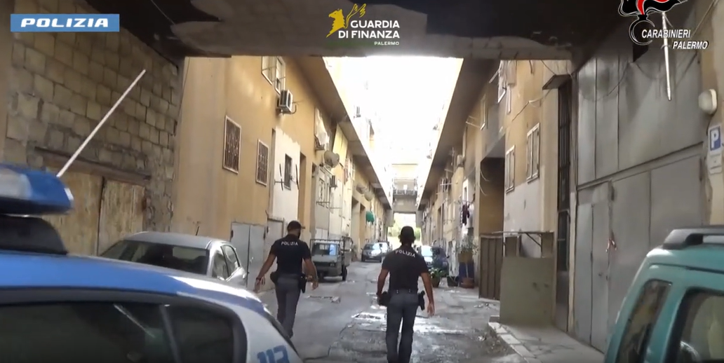 Palermo, maxi operazione interforze allo Zen: arresti, sequestri e denunce