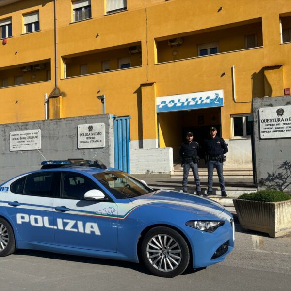 Enna, Polizia di Stato salva uomo con&hellip;