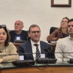Castellammare del Golfo, approvata la variazione di bilancio 2025: manovra da 894 mila euro per servizi e manutenzioni