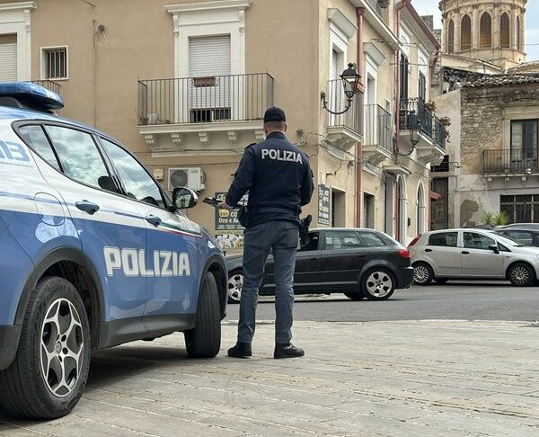 Comiso, la Polizia di Stato esegue due&hellip;