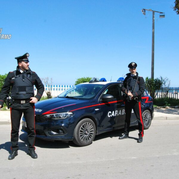 Palermo – resistenza, fuga e false generalità.&hellip;