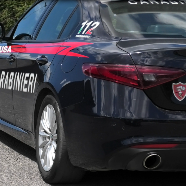 Noto, 24enne non si ferma all’alt e&hellip;