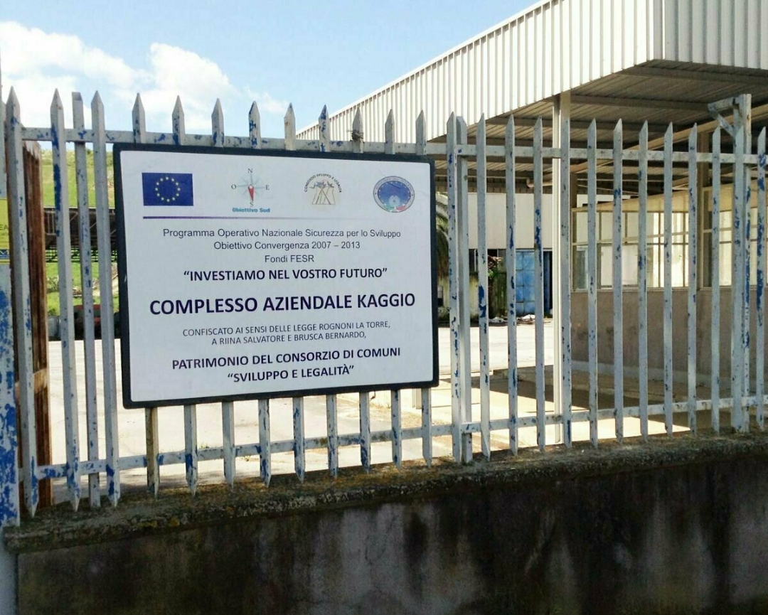Cantina Kaggio, l’UDC denuncia lo stato di&hellip;