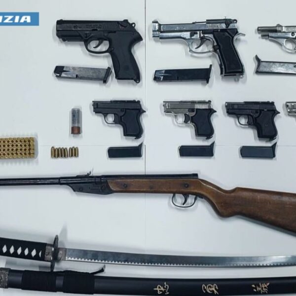 Siracusa, 20enne fermato con sette pistole: arrestato&hellip;