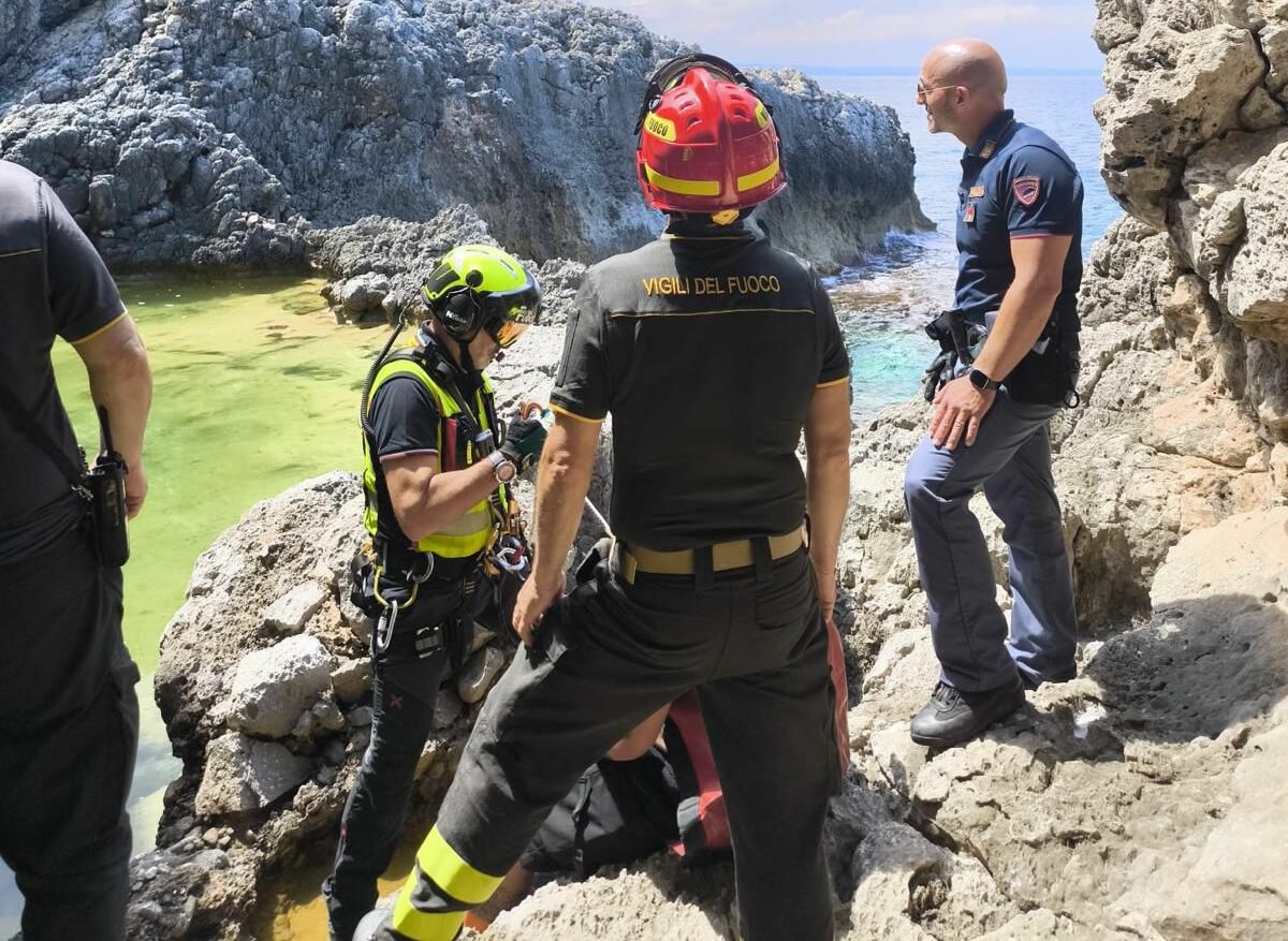 Siracusa, escursionista si infortuna alla caviglia vicino&hellip;