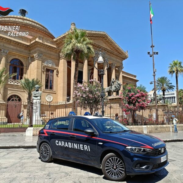 Palermo, doppio intervento dei Carabinieri: arrestati un&hellip;