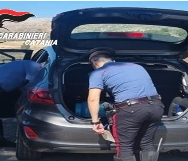 Paternò, 16enne fermato con marijuana e 2.700&hellip;