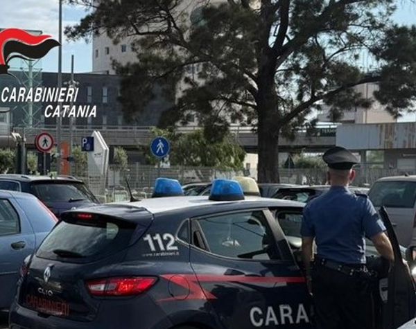 Catania, parcheggiatore abusivo minaccia un 80enne: denunciato&hellip;