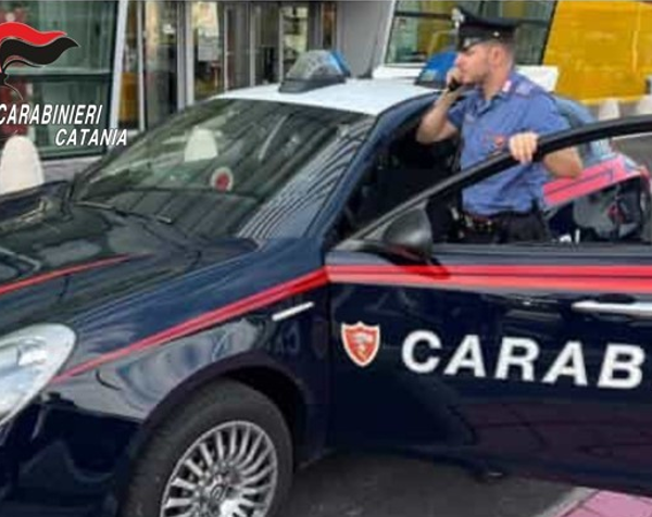 Aci Sant’Antonio, tenta di rubare 30 confezioni&hellip;