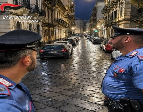 Catania, furto in condominio nella notte: 44enne&hellip;
