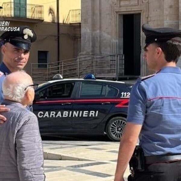 Rosolini, finti finanzieri raggirano una 79enne: arrestati&hellip;