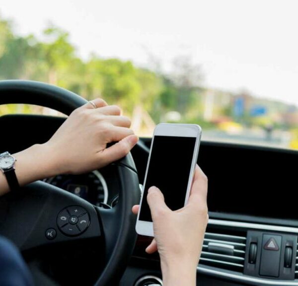 Siracusa, 46 automobilisti sorpresi col telefono alla&hellip;