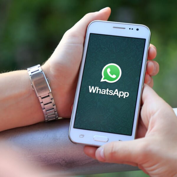 Pachino, clona l’account WhatsApp e chiede soldi&hellip;