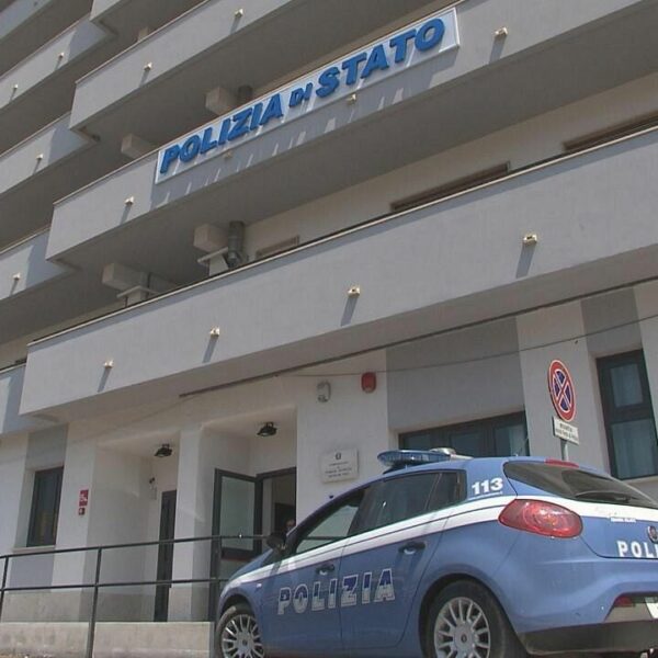 Mazara del Vallo, rapina a una minorenne:&hellip;