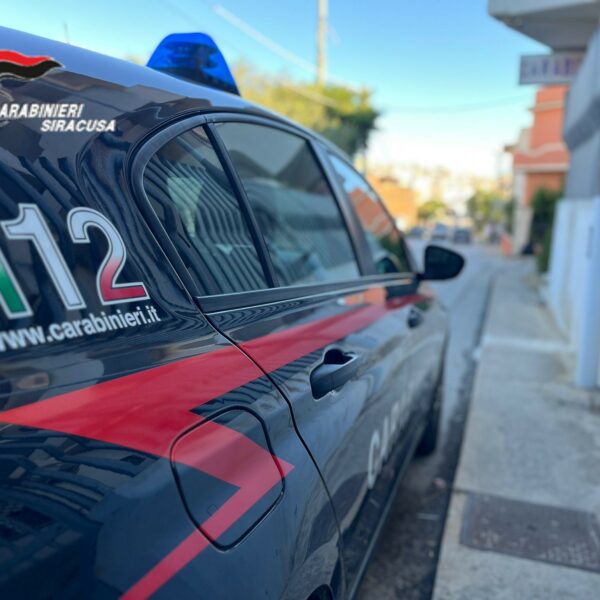 Pachino, 30enne non trovato in casa durante&hellip;