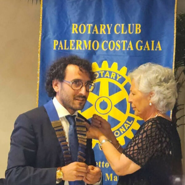 Passaggio del testimone al vertice del Rotary&hellip;