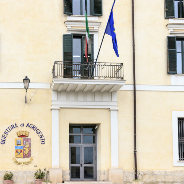 Traffico di droga, armi e tentate lesioni:&hellip;