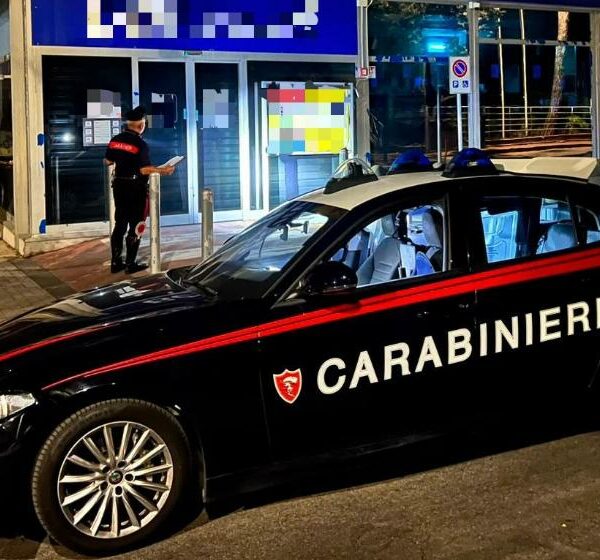 Pedara, tentano di far esplodere la cassa&hellip;