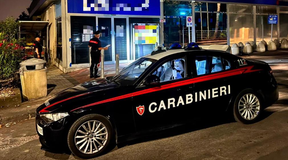 Pedara, tentano di far esplodere la cassa&hellip;