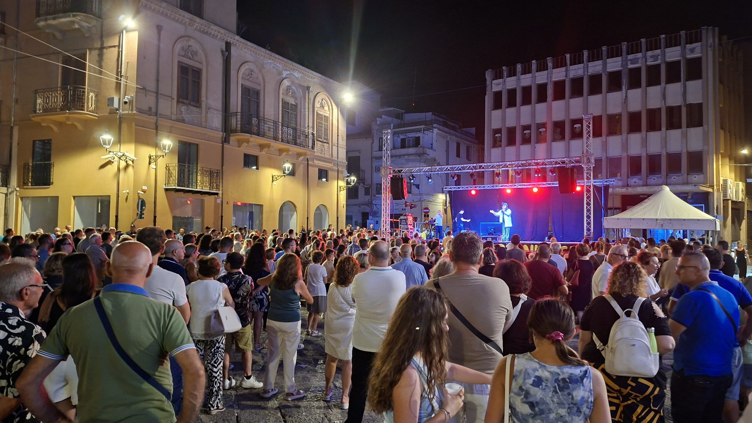 Estate Partinicese: Piazza Duomo fa il pieno&hellip;