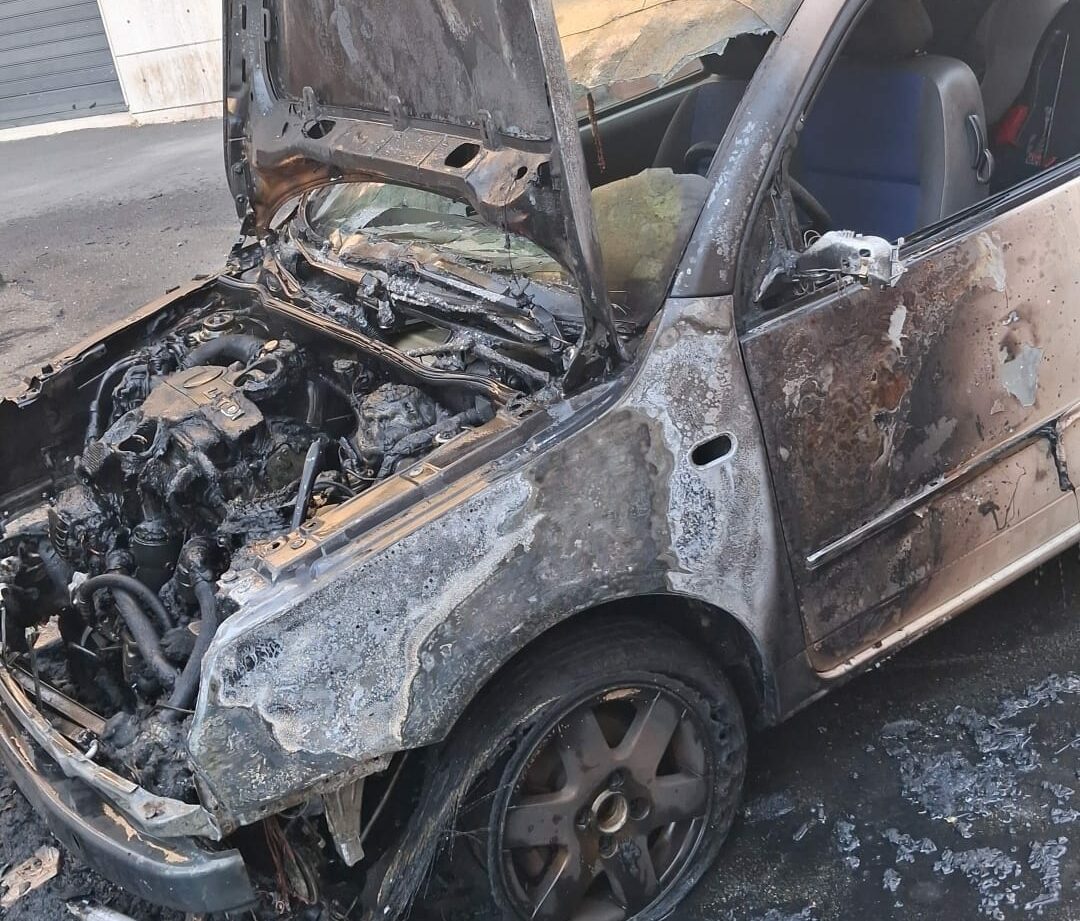 Catania, due auto e un ciclomotore in&hellip;