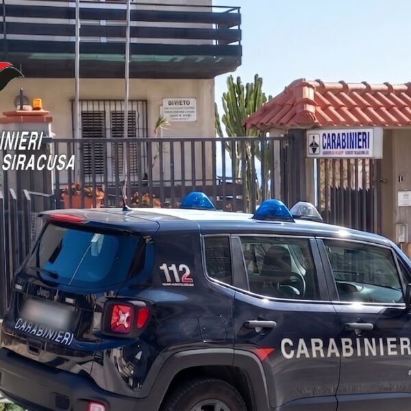 Melilli, minaccia e aggredisce i genitori: 32enne&hellip;