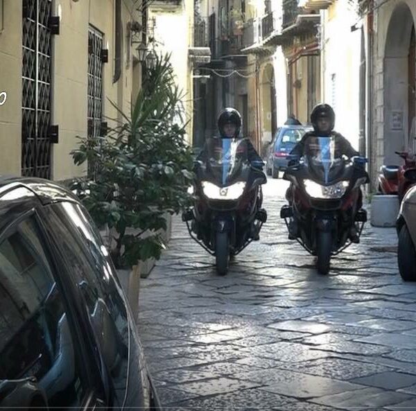Palermo, cinque arresti e un minorenne denunciato:&hellip;