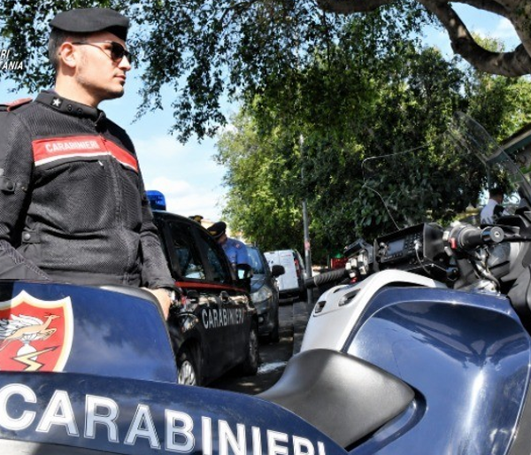 Catania, intervento dei Carabinieri nel quartiere San&hellip;