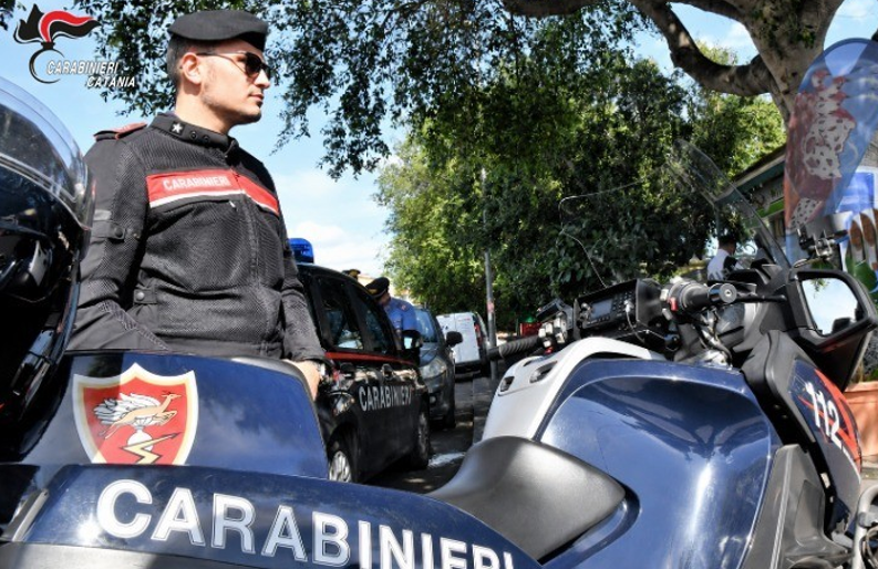 Catania, intervento dei Carabinieri nel quartiere San&hellip;