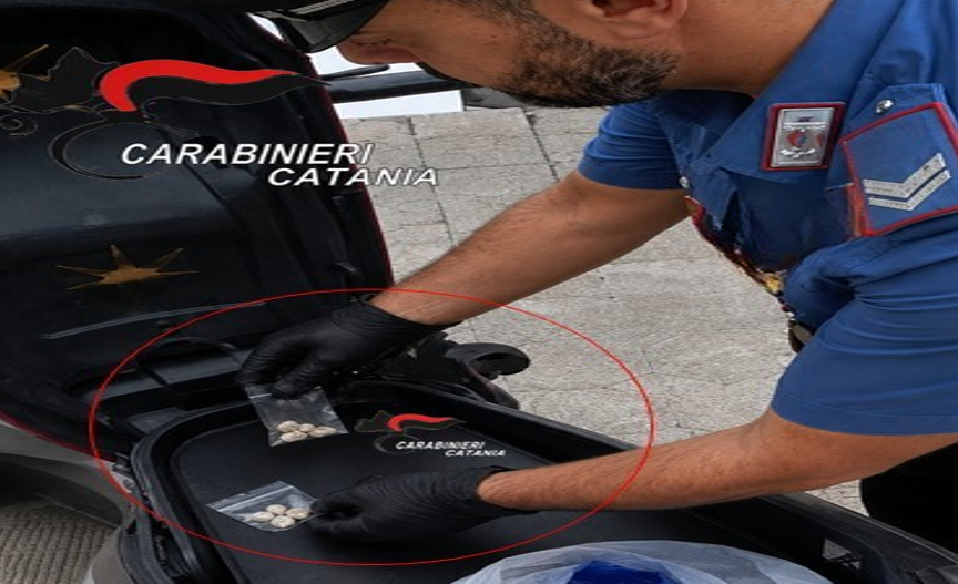 Aci Catena, sfugge al controllo in scooter,&hellip;