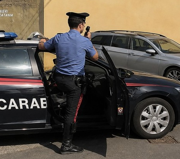 Gravina di Catania, sventato un furto e&hellip;