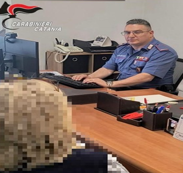 Mascalucia, si presenta a casa della madre&hellip;