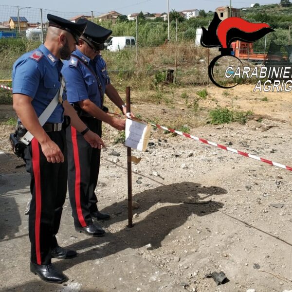 Licata, rifiuti pericolosi abbandonati in un terreno&hellip;