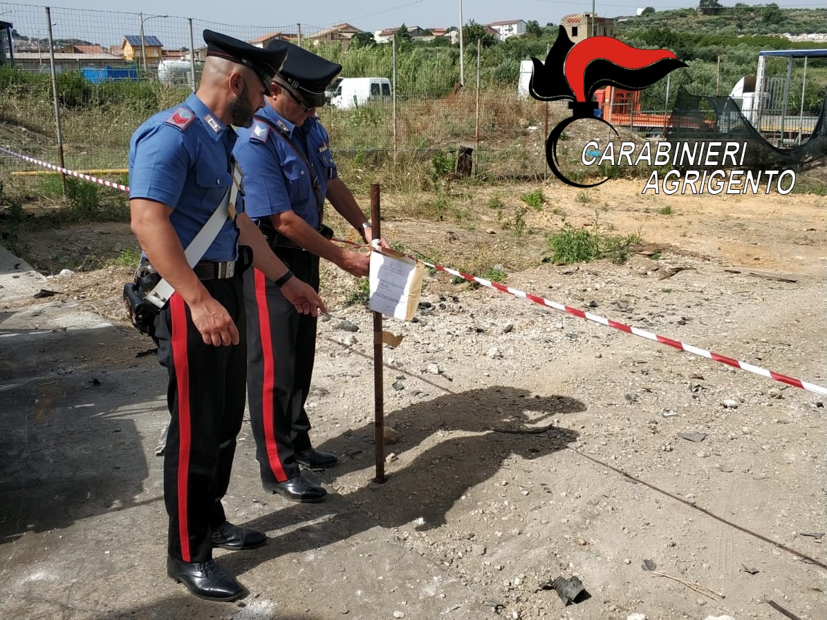 Licata, rifiuti pericolosi abbandonati in un terreno&hellip;