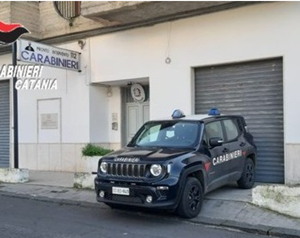 Militello in Val di Catania, fugge all’alt&hellip;