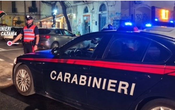 Catania, ubriaco ostacola i Carabinieri in Piazza&hellip;