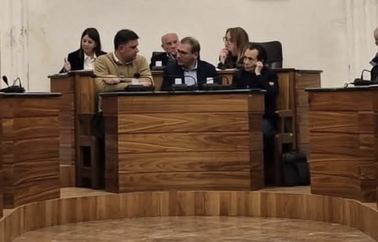 Castellammare del Golfo: danneggiamento e furto nello&hellip;