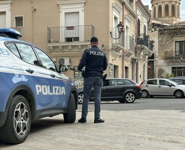 Finta figlia investe donna incinta: anziana sventa&hellip;