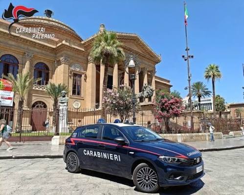 Palermo, hashish sullo scooter elettrico e furti&hellip;