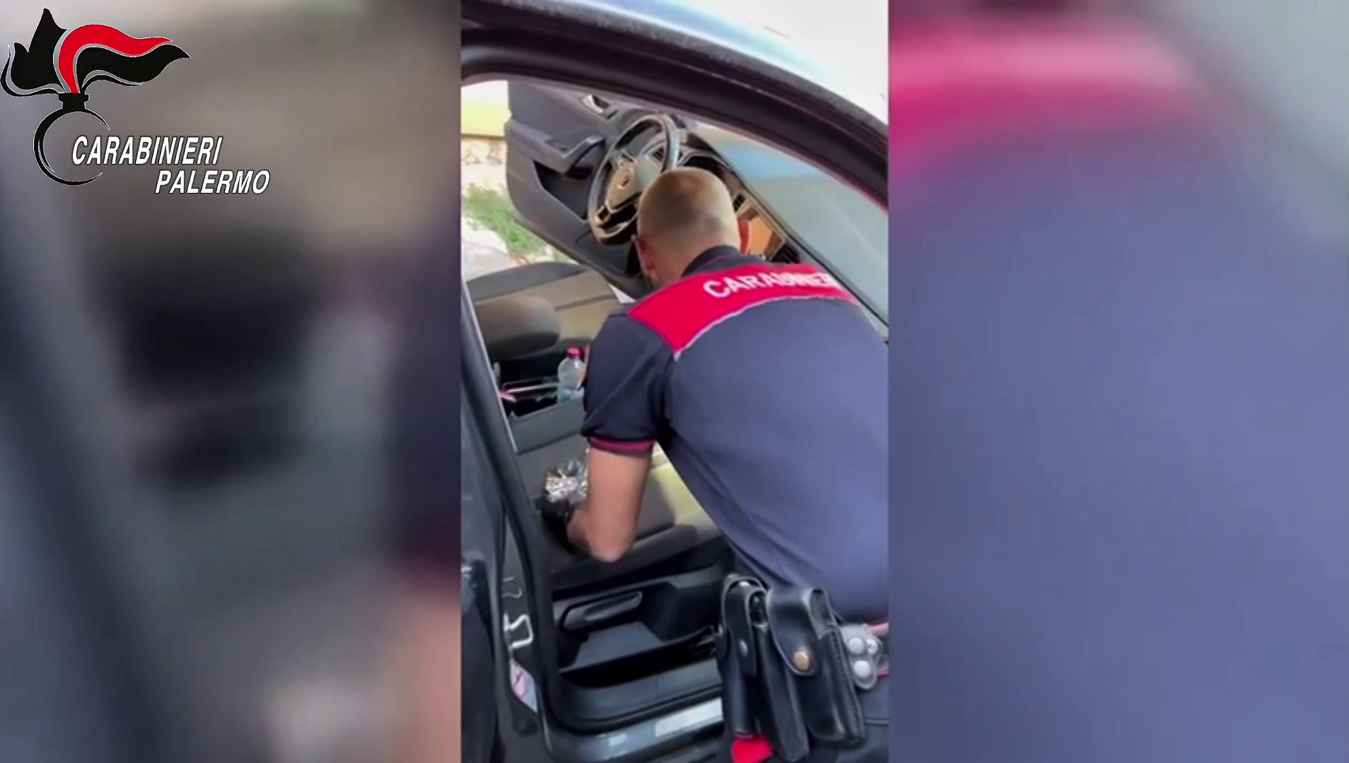 Nasconde la droga sotto la cuffia del&hellip;