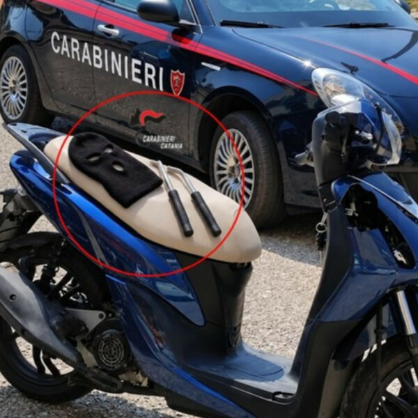 In scooter rubato con targa falsa e&hellip;